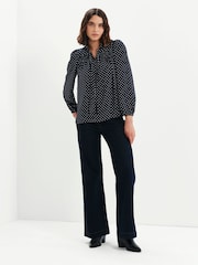 Zils - Finery Kiya Polka Dot kaklasaites blūze - Attēls 4 no 5