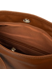 Hellbraun - Pure Luxuries London Luxe Rucksack und Schultertasche aus Leder - Bild 10 von 10