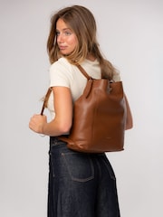 Hellbraun - Pure Luxuries London Luxe Rucksack und Schultertasche aus Leder - Bild 2 von 10