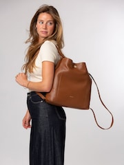 Hellbraun - Pure Luxuries London Luxe Rucksack und Schultertasche aus Leder - Bild 4 von 10