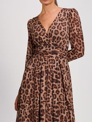 Brun - Jolie Moi Mesh Long Sleeve Pleated Maxi Dress - Image 3 de 6