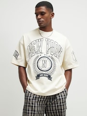 River Island Cream Oversized Fit New York Badge T-Shirt - Image 2 of 4