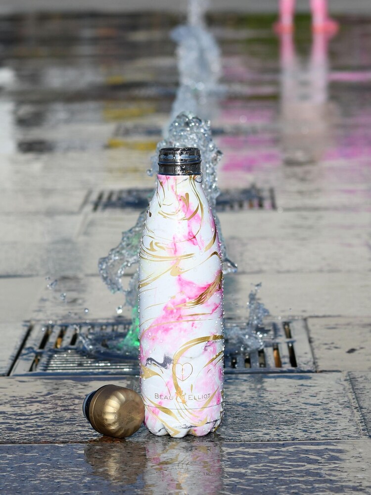 Botella de agua con diseño de cuarzo de Beau And Elliot - Imagen 1 de 2
