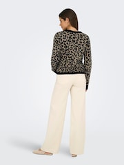 ONLY Leopard Print V-Neck Cardigan - صورة 3 من 6
