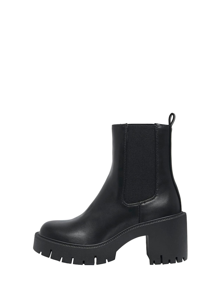 ONLY Black Chunky Block Heel Chelsea Boots - Image 1 of 5 ONLY Black Chunky Block Heel Chelsea Boots - Image 1 of 5