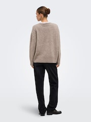 ONLY Natural Round Neck High Low Hem Loose Fit Jumper - Image 4 of 6