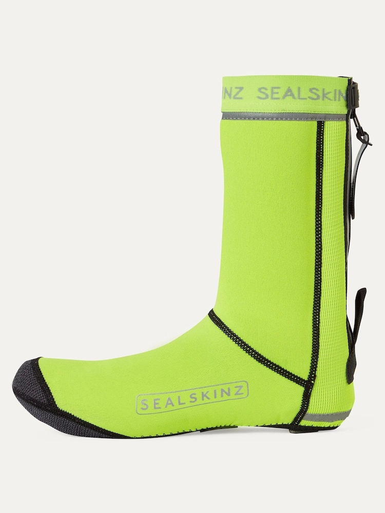 Sealskinz Hempton All Weather Cycle Closed Sole Overshoes - Image 1 of 2 Sealskinz Hempton All Weather Cycle Closed Sole Overshoes - Image 1 of 2