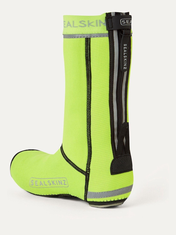 Sealskinz Hempton All Weather Cycle Closed Sole Overshoes - Image 2 of 2 Sealskinz Hempton All Weather Cycle Closed Sole Overshoes - Image 2 of 2