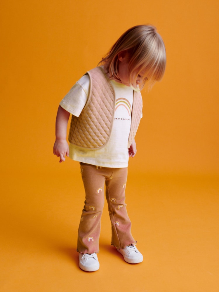 Pink/Regenbogen - Kurzarm-T-Shirt mit Weste und ausgestellter Leggings im Set (3 M.-7 J.) - Bild 1 von 9 Pink/Regenbogen - Kurzarm-T-Shirt mit Weste und ausgestellter Leggings im Set (3 M.-7 J.) - Bild 1 von 9