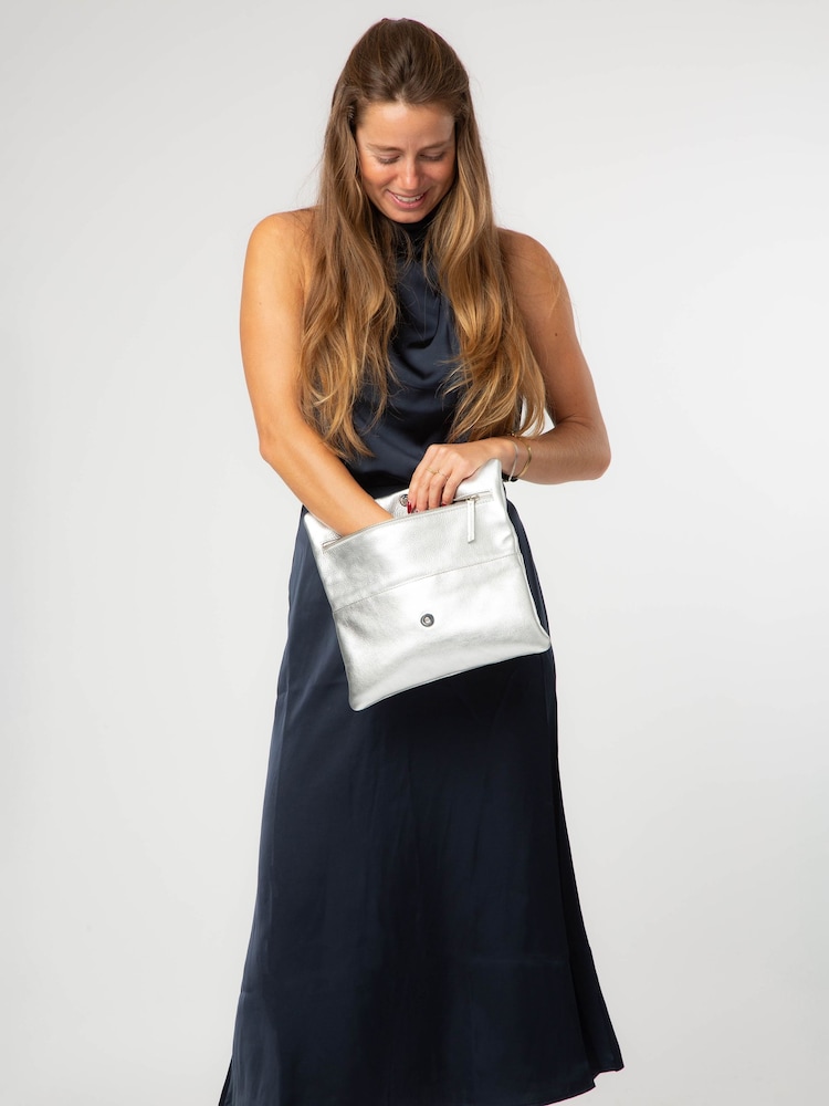 Pure Luxuries London Silver Audrina Leather Clutch Bag - Image 6 of 6 Pure Luxuries London Silver Audrina Leather Clutch Bag - Image 6 of 6