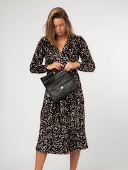 Pure Luxuries London Black Audrina Leather Clutch Bag - Image 2 of 6