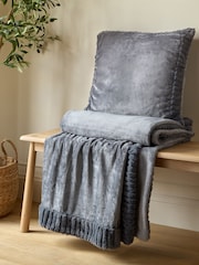 Catherine Lansfield Grey Velvet and Faux Fur Soft and Cosy Cushion - Image 3 of 4