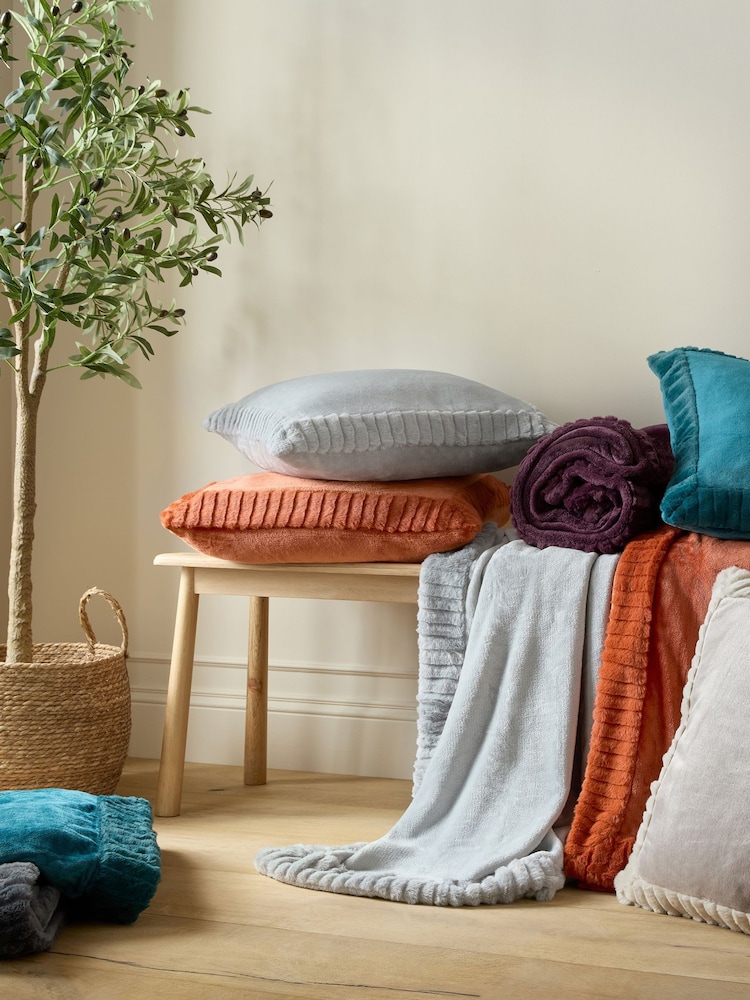 Catherine Lansfield Grey Velvet and Faux Fur Soft and Cosy Cushion - Image 4 of 4
