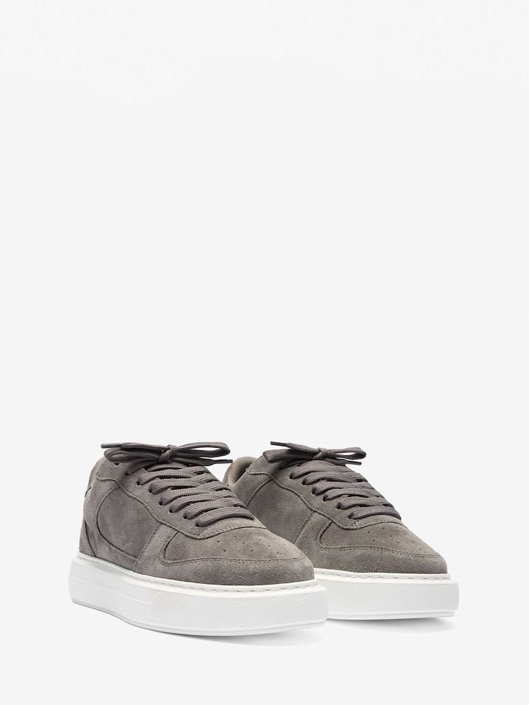 CLEENS Grey Suede Court Trainers - Image 2 of 4 CLEENS Grey Suede Court Trainers - Image 2 of 4