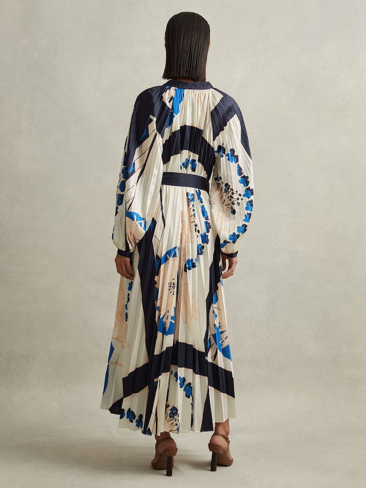Reiss Blue Daiya Printed Pleated Maxi Dress - Image 6 of 7