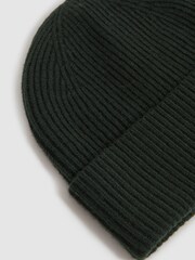 Reiss Forest Green Chaise Merino Wool Ribbed Beanie Hat - Image 2 of 4