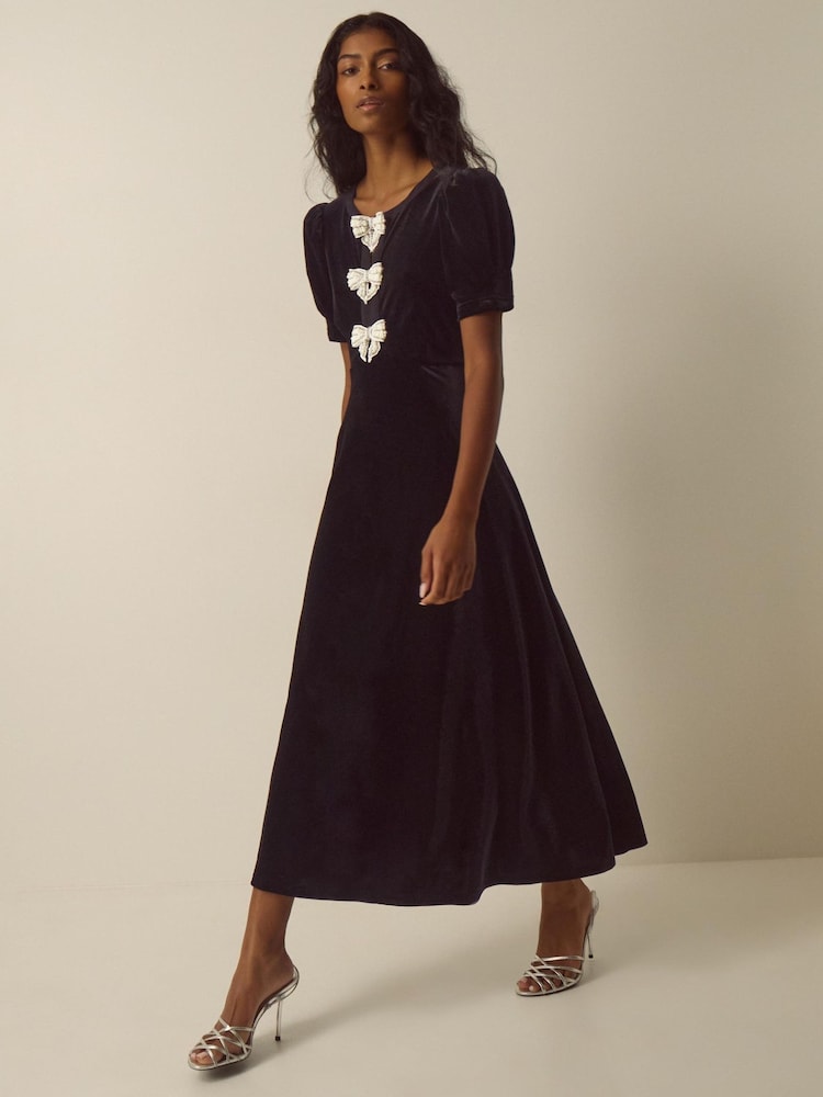 Monsoon Bella Puff Sleeve Embellished Bow Velvet Dress - Εικόνα 1 από 6