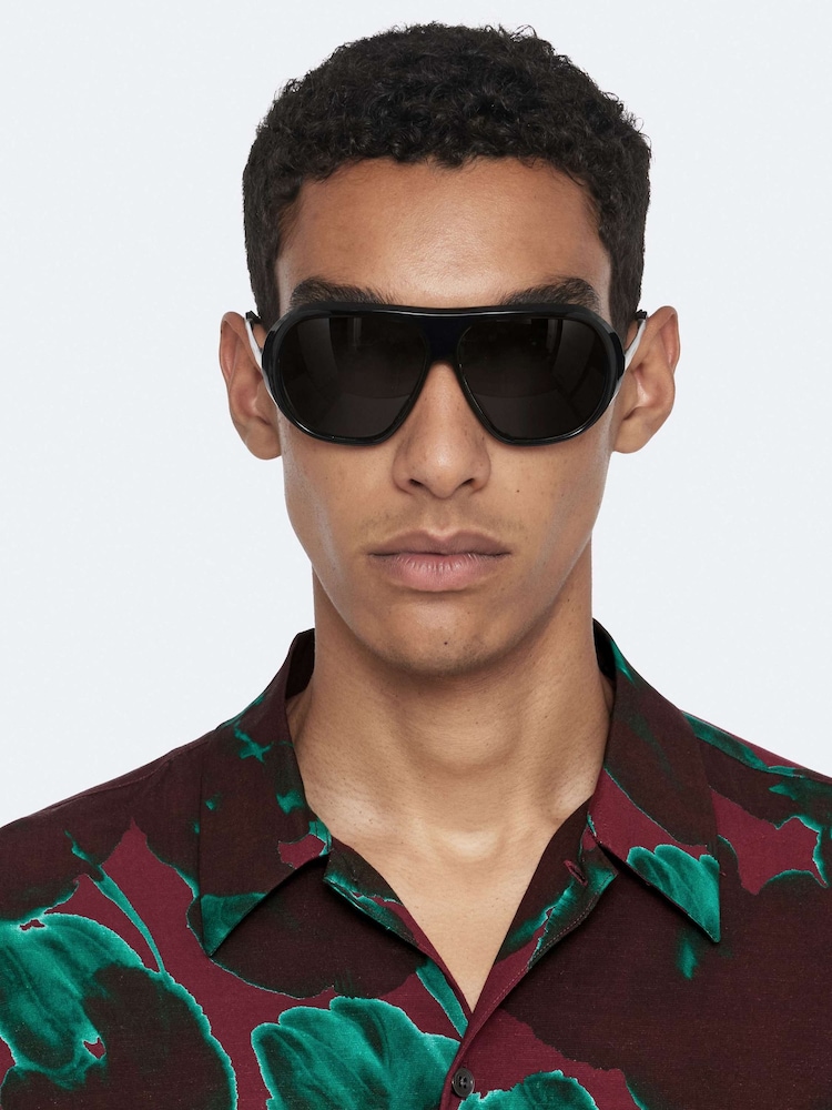 AllSaints Red Tulip Short Sleeve Shirt - Image 2 of 8 AllSaints Red Tulip Short Sleeve Shirt - Image 2 of 8