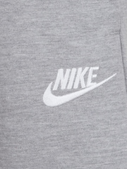 Gris - Pantalones cortos de niño pequeño Club de Nike - Imagen 7 de 7