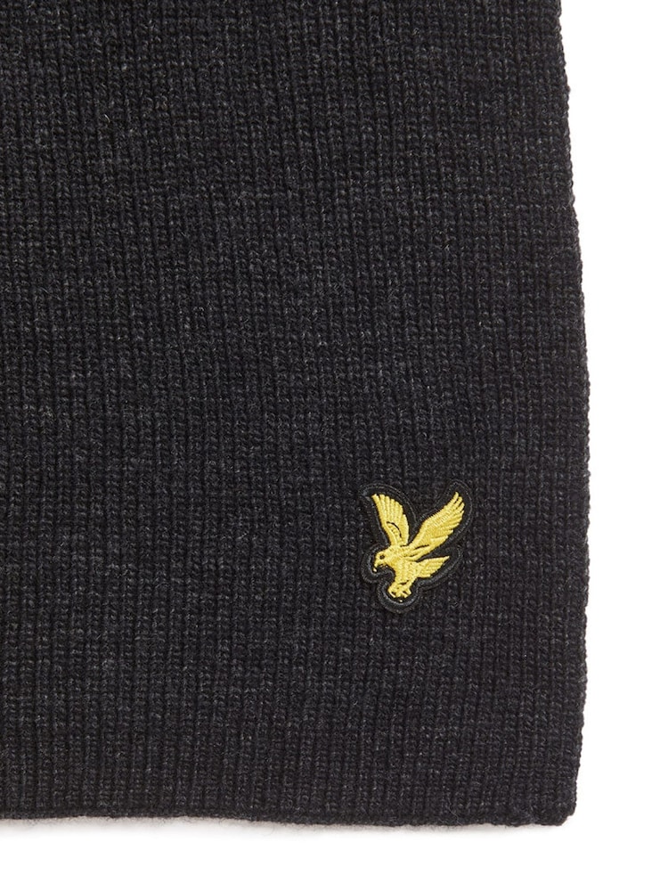 Lyle & Scott Black Lambswool Ribbed Scarf - Image 2 of 3