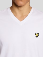 Lyle & Scott White V-Neck T-Shirt - Image 3 of 5