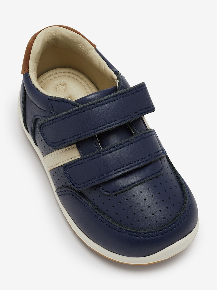 Mornarica - Usnjeni čevlji z zapenjanjem na ježka First Walker Baby - Slika 2 iz 6 Mornarica - Usnjeni čevlji z zapenjanjem na ježka First Walker Baby - Slika 2 iz 6