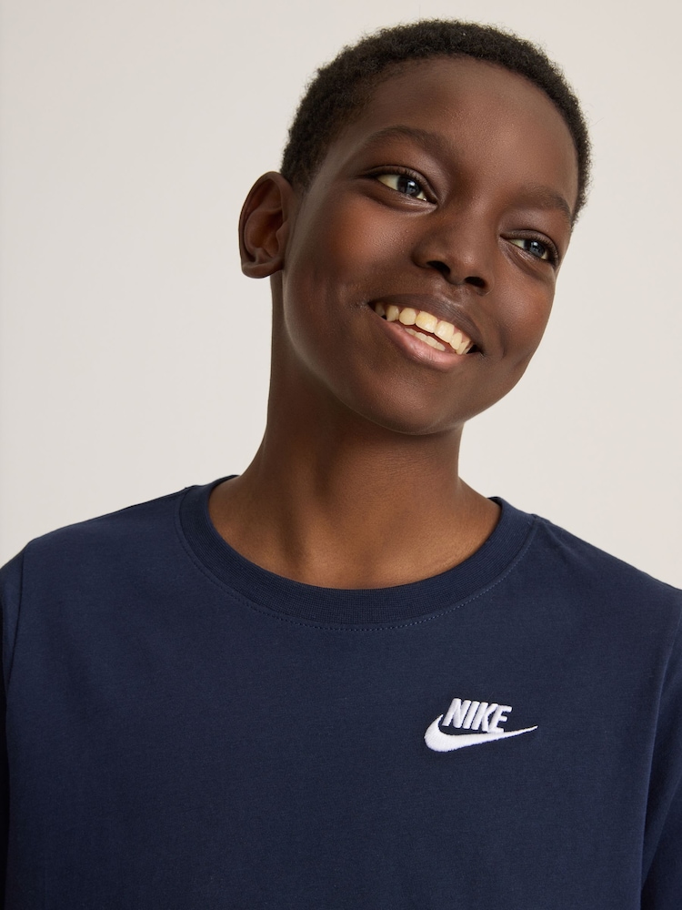 Mornarica - Bombažna majica s kratkimi rokavi Nike 100% Futura - Slika 5 iz 5