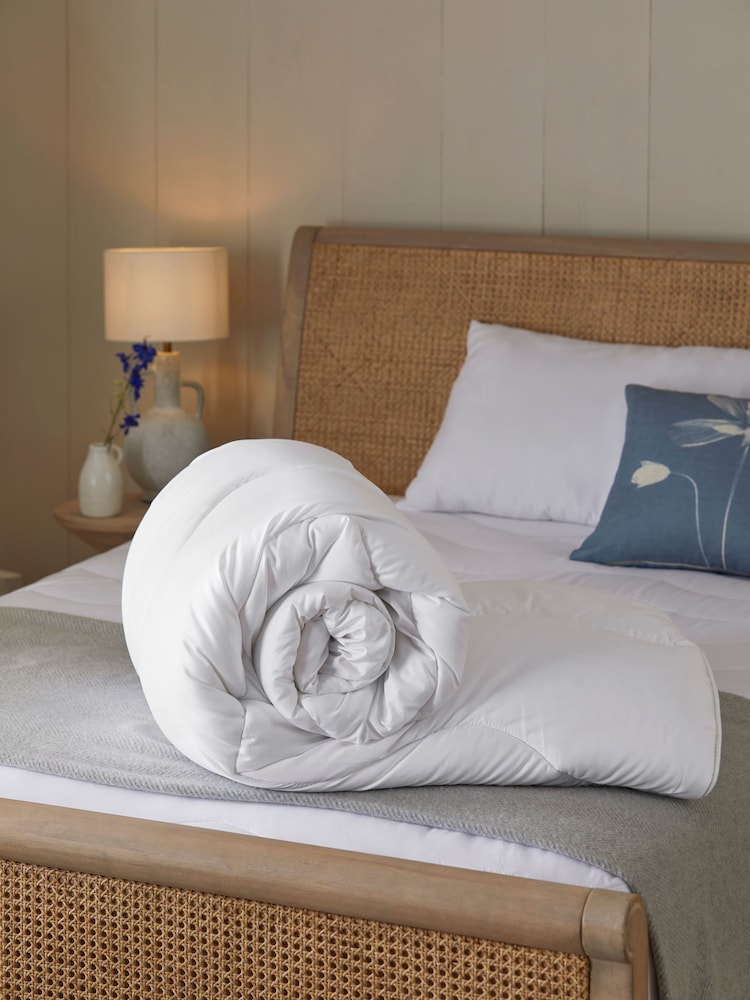 Sleep In Comfort 10.5 Tog Duvet - Image 4 of 4