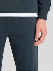 أزرق - بنطلون رياضي بالغ النعومة بقصة ضيقة من Lyle & Scott - صورة 3 من 6