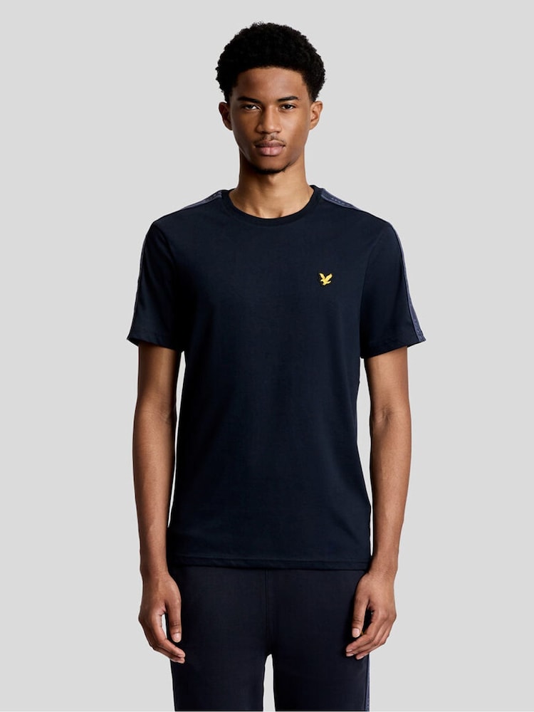 Μπλε - Lyle & Scott Jacquard Tape T-Shirt - Εικόνα 1 από 6 Μπλε - Lyle & Scott Jacquard Tape T-Shirt - Εικόνα 1 από 6