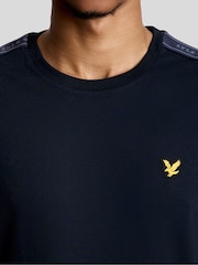 Μπλε - Lyle & Scott Jacquard Tape T-Shirt - Εικόνα 3 από 6