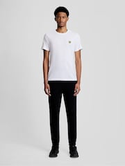 أسود - بنطلون رياضي بشريط جاكار من Lyle & Scott - صورة 4 من 6