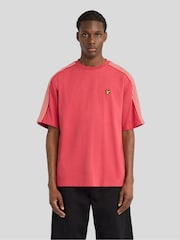 Crveno - Lyle & Scott Stripe Taped T-Shirt - Slika 1 od 6