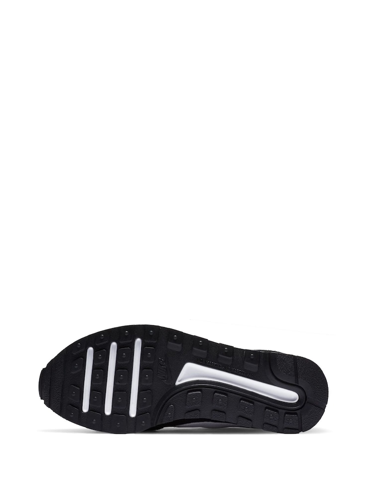 Nike Black/White Youth MD Valiant Trainers - Image 6 of 10