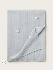 بطانية بمزيج أقمشة برسمة خراف من The White Company - Image 1 of 5