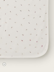The White Company Mešavina Pointelle Ines Cvetno Ćebe & Set Šešira - Slika 3 od 4