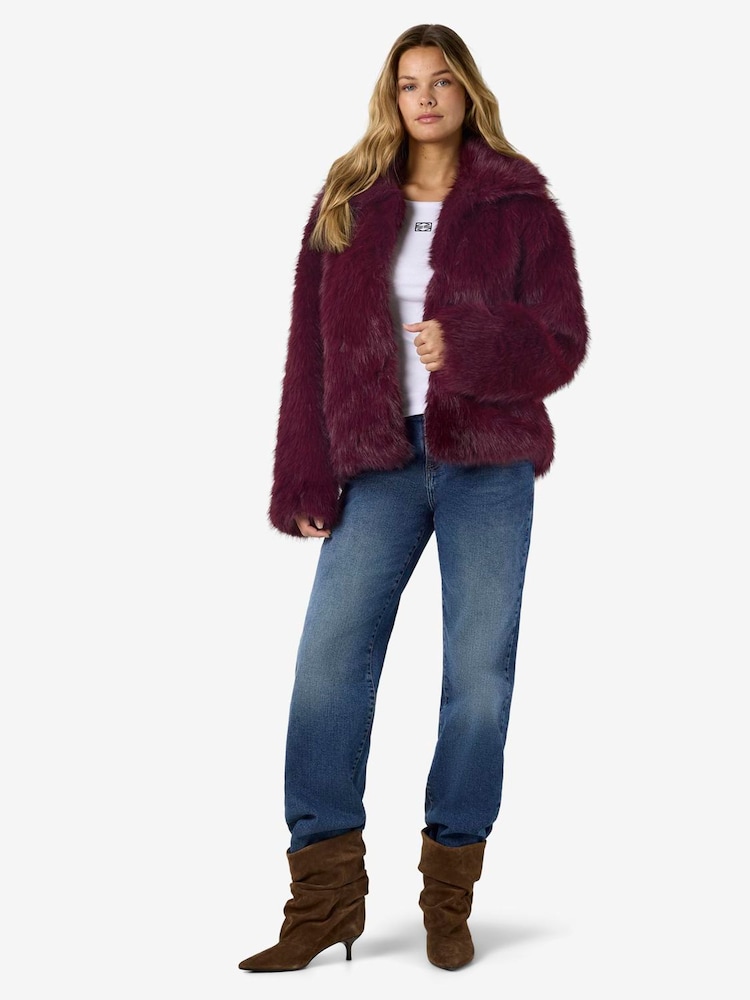NOISY MAY Purple Fur Jacket - Image 3 of 3 NOISY MAY Purple Fur Jacket - Image 3 of 3