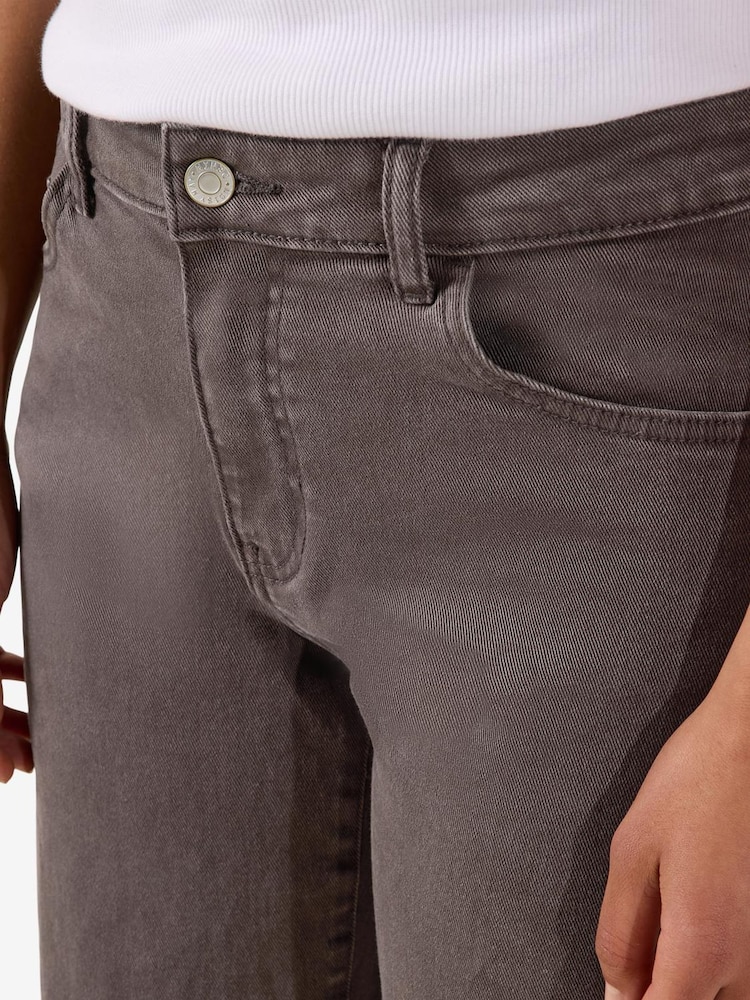 NOISY MAY Brown Straight Jeans - Image 2 of 5 NOISY MAY Brown Straight Jeans - Image 2 of 5