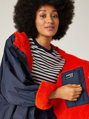 Regatta Blue Chrome Adult Waterproof Changing Robe - Image 4 of 9