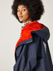 Regatta Blue Chrome Adult Waterproof Changing Robe - Image 6 of 9