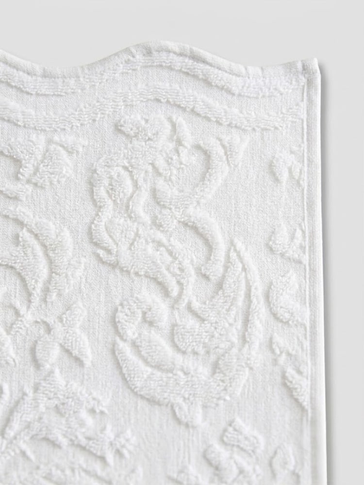 Allure Bath Fashions White Gracie Floral Jacquard Scalloped Towel - Image 6 of 6 Allure Bath Fashions White Gracie Floral Jacquard Scalloped Towel - Image 6 of 6