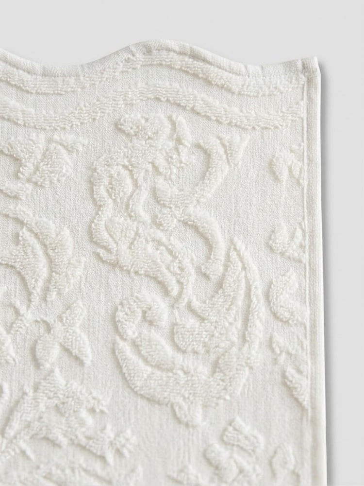 Allure Bath Fashions Cream Gracie Floral Jacquard Scalloped Towel - Image 6 of 6 Allure Bath Fashions Cream Gracie Floral Jacquard Scalloped Towel - Image 6 of 6