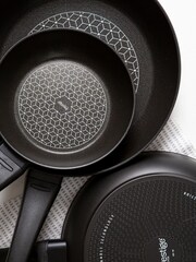 Prestige 5 Piece Black ThermoSmart Non-Stick Saucepan Set - Image 2 of 3