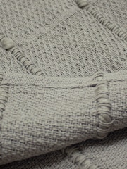 furn. Grey Motti Throw - Image 3 of 3