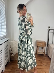 Style Cheat Green Gwen Elasticated Waist Midi Dress - Image 3 of 4