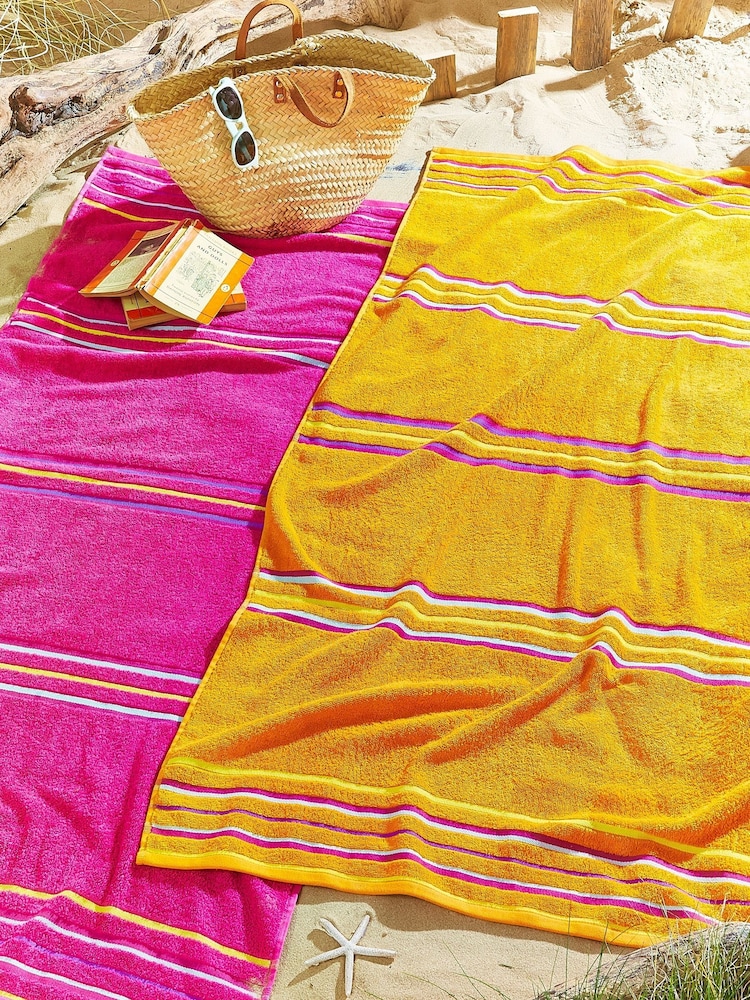 Catherine Lansfield Set of 2 Pink Rainbow Jaquard Beach Towels - Image 1 of 2