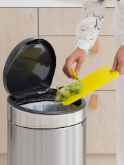 Brabantia Matt Steel Fingerprint Proof New 30L Touch Bin - Image 4 of 6