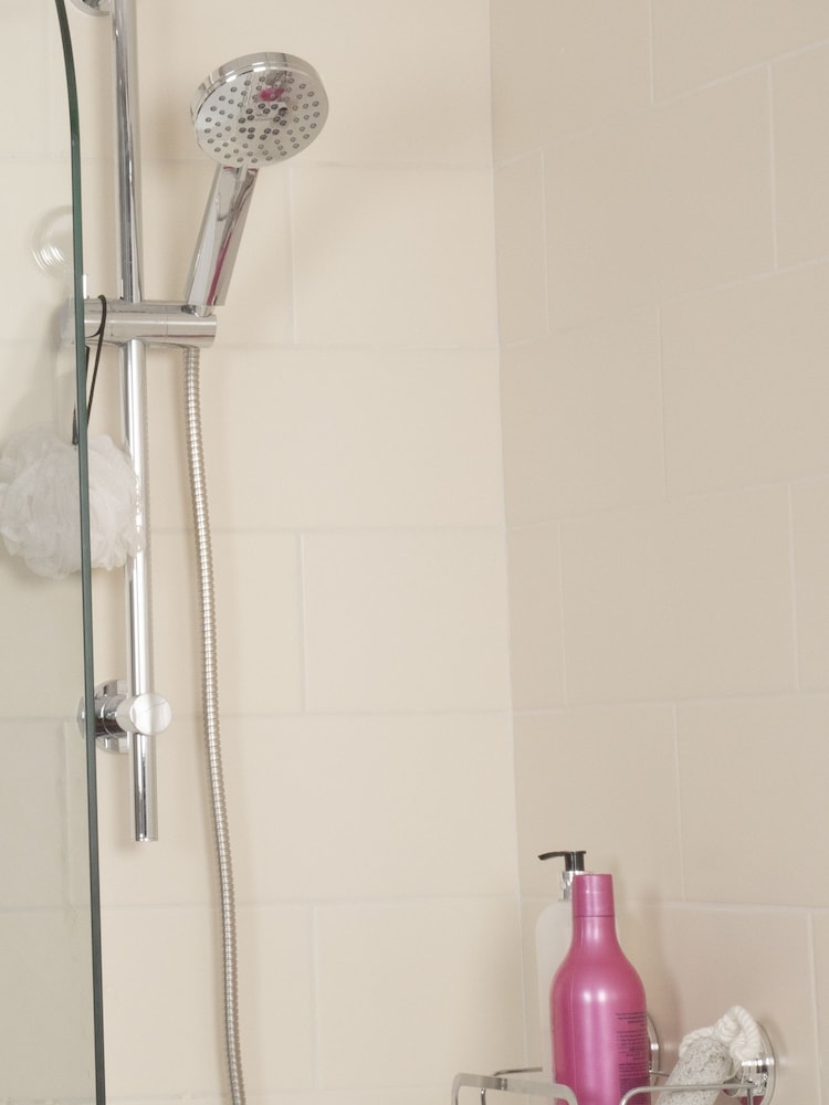 Croydex Chrome Edassa 3 Function Shower Water Reducing Handset - Image 1 of 4 Croydex Chrome Edassa 3 Function Shower Water Reducing Handset - Image 1 of 4