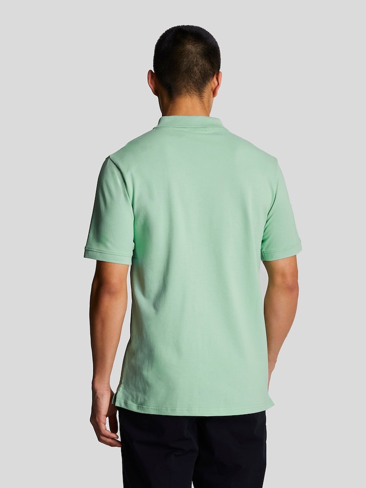 أخضر نعناعي ظل - قميص بولو كلاسيكي من Lyle & Scott  - صورة 2 من 5
