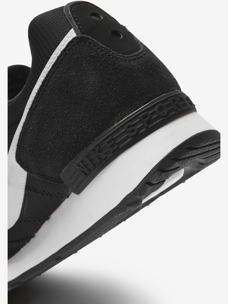 Nike Black Venture Runner Trainers - Image 10 of 12